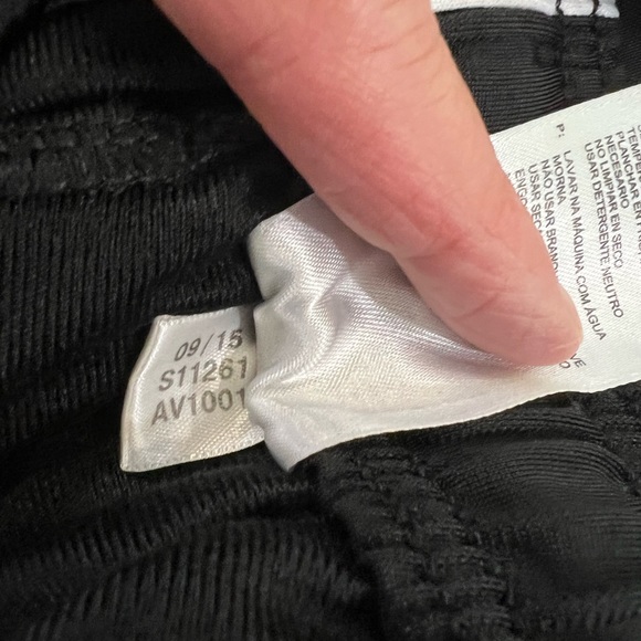 Adidas men three stripes athletic pants - Picture 4 of 4